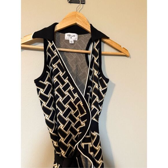 Diane Von Furstenberg X Target Size XXS Collared Midi Wrap Dress Black Geometric - Picture 8 of 13